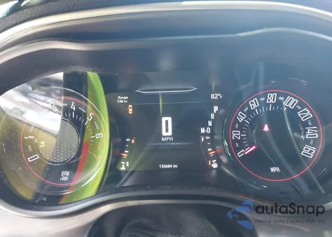 2020 Dodge Challenger Sxt z USA, uszkodzony, nr VIN 2C3CDZAGXLH109975